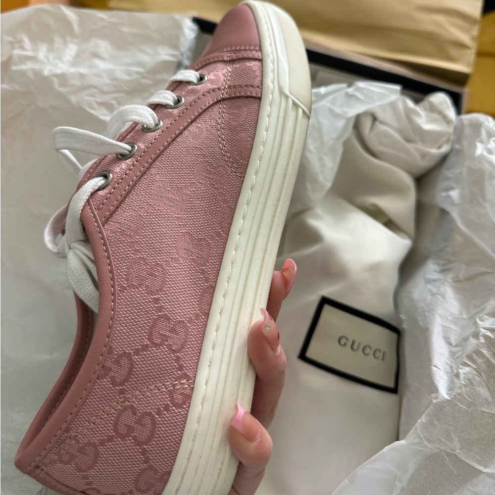Pink gucci shoes